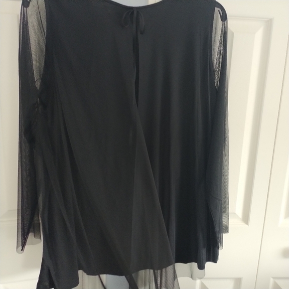 LOGO Lavish Embroidered Black Mesh Slub Knit Top XL - Picture 6 of 12